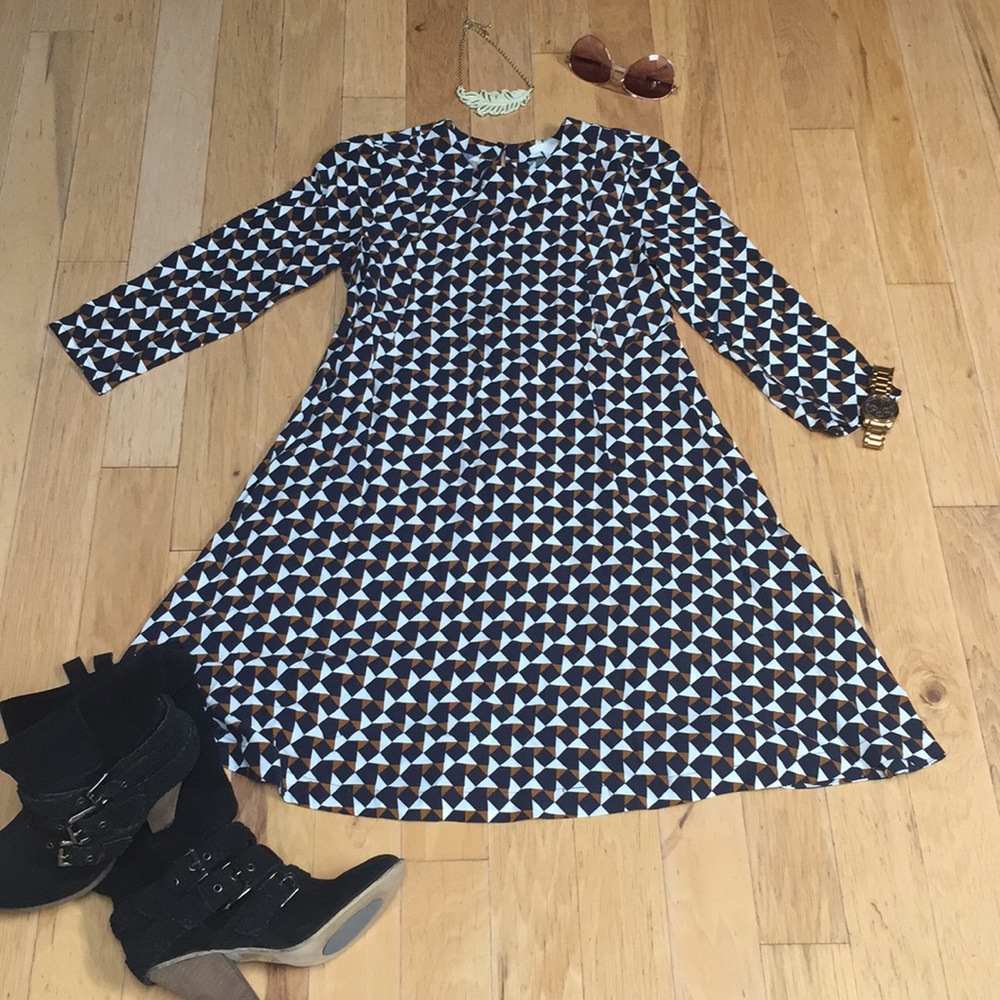 👗 Size 2 Women’s print dress
